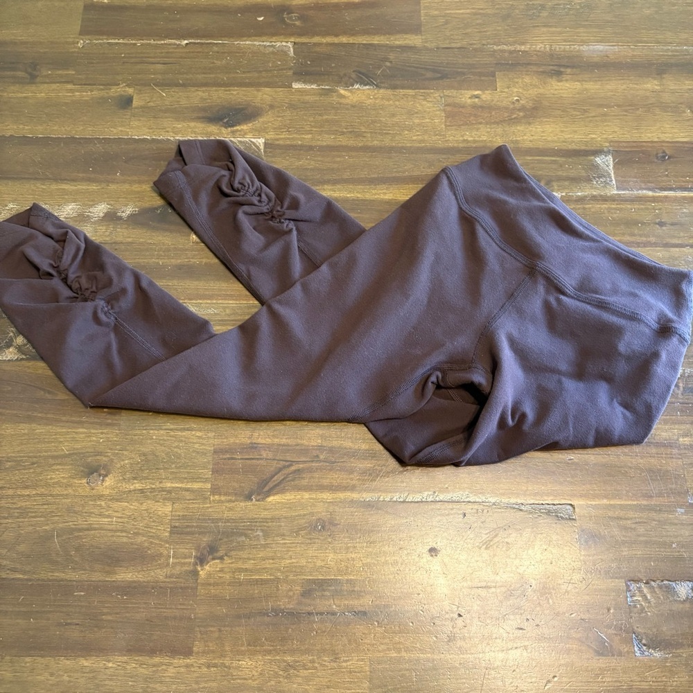 Beyond Yoga Chocolate Brown Mocha Cropped Leggings Capri Cinched Stretch XS